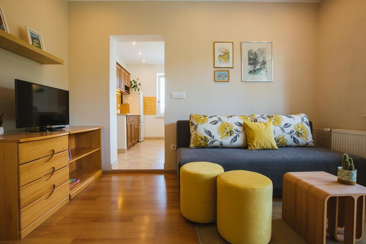 Apartmaji Koman بليد المظهر الخارجي الصورة